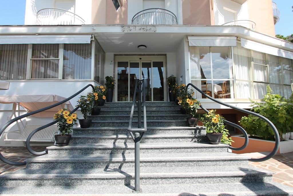 Hotel Escorial Cervia Extérieur photo