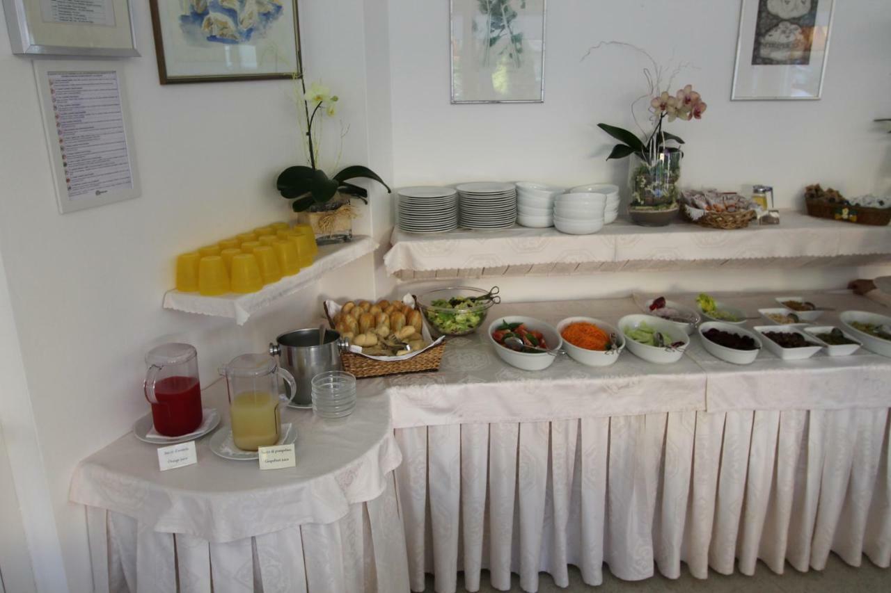 Hotel Escorial Cervia Extérieur photo