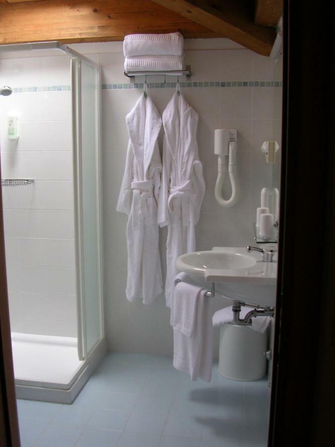 Hotel Escorial Cervia Extérieur photo